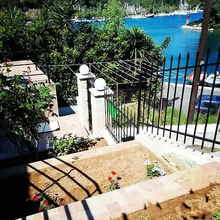 Semesterbostad Alma Libre *